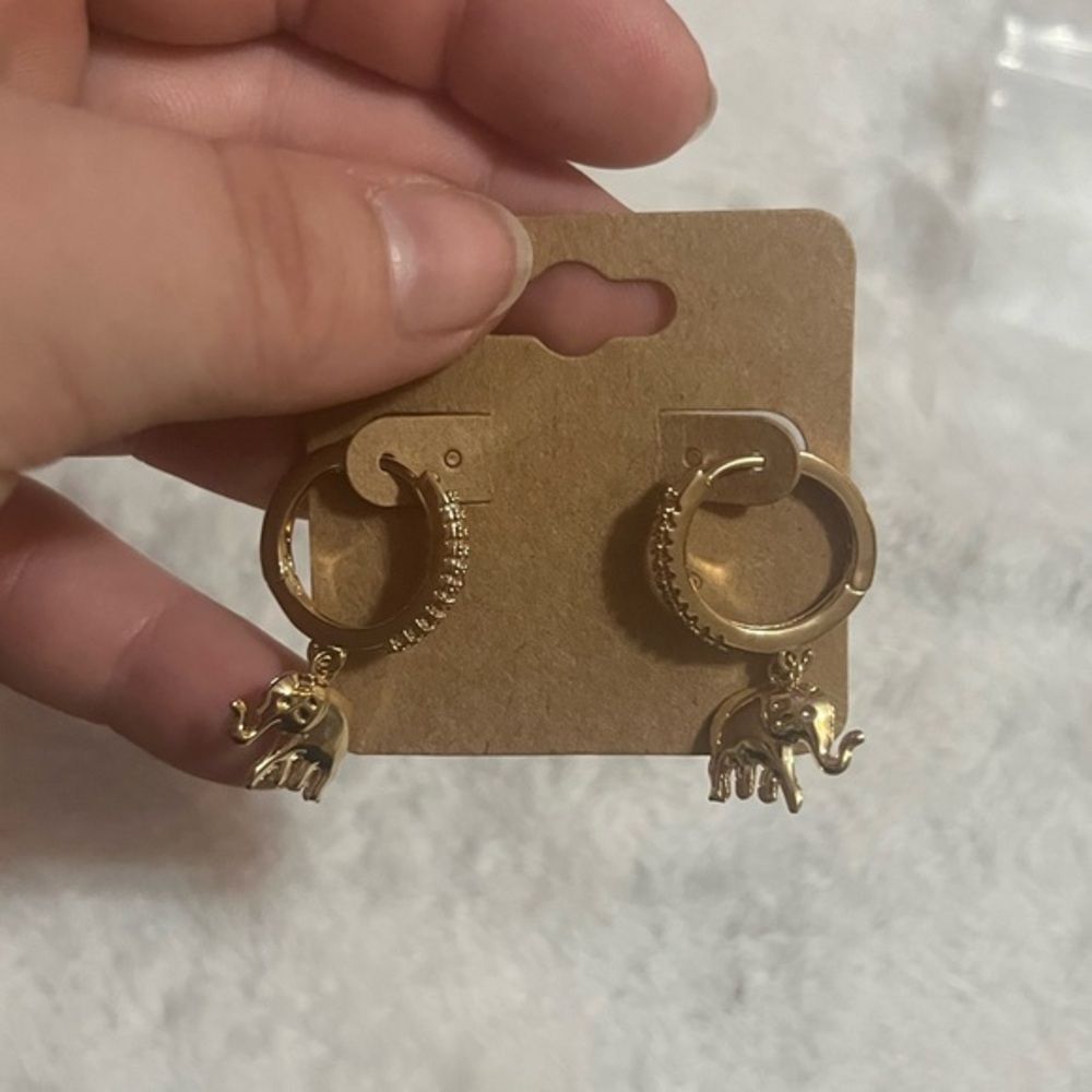 14K Gold Filled Elephant Hoop Earrings NWOT